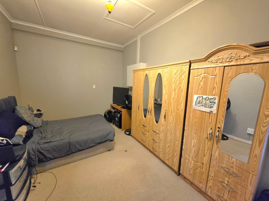 5 Bedroom Property for Sale in Panorama Free State